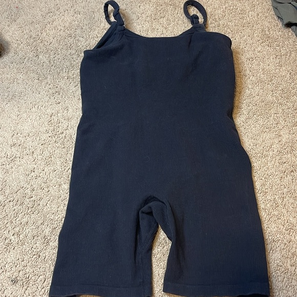Alo seamless ribbed mellow Romper Bodysuit Black Sz S - Picture 7 of 7